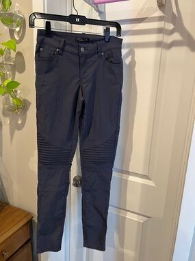 Prana Women's Pants in Charcoal Gray